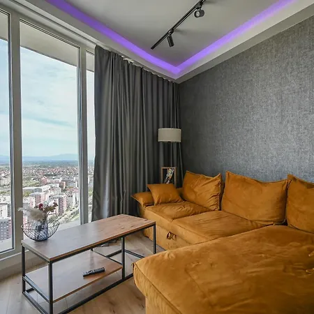 Apartment Sky Smart Twin 29th & 30th Included