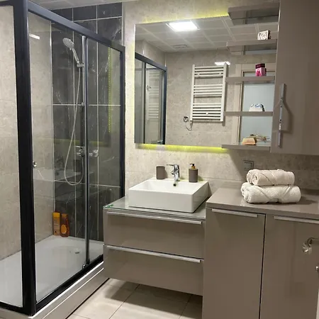 Sky Smart Twin 29th & 30th Included